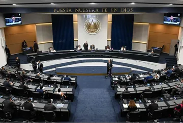 El Salvador aprueba prisión perpetua para menores criminales