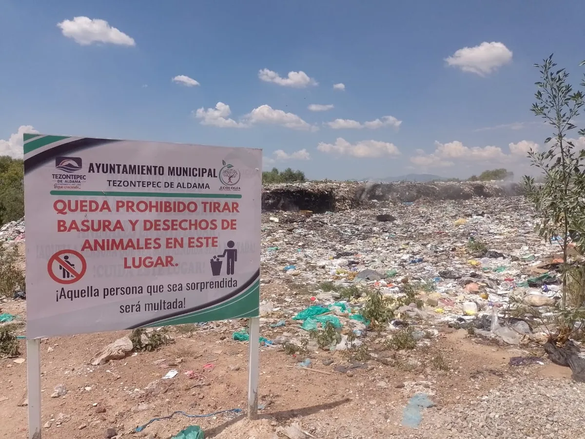 Tlahuelilpan: tiradero a cielo abierto aún opera de manera ilegal, acusan pobladores