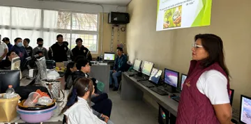 IHE impulsa taller de “bombas de vida” para fomentar la educación ambiental en Hidalgo