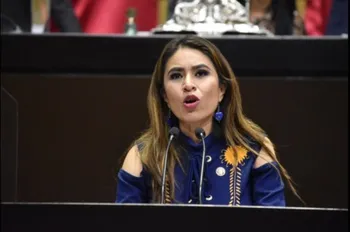 Senadora Simey Olvera