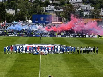 Cruz Azul revive su historia y conquista la Copa Fundadores ante Comunicaciones FC en Hidalgo