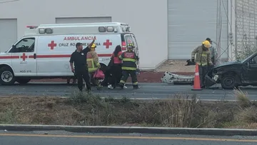 Fuerte accidente en la carretera Pachuca-Sahagún deja tres lesionados