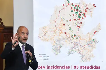 Tras las lluvias, 155 localidades siguen incomunicadas en cinco estados; autoridades avanzan en la apertura de carreteras y censos.