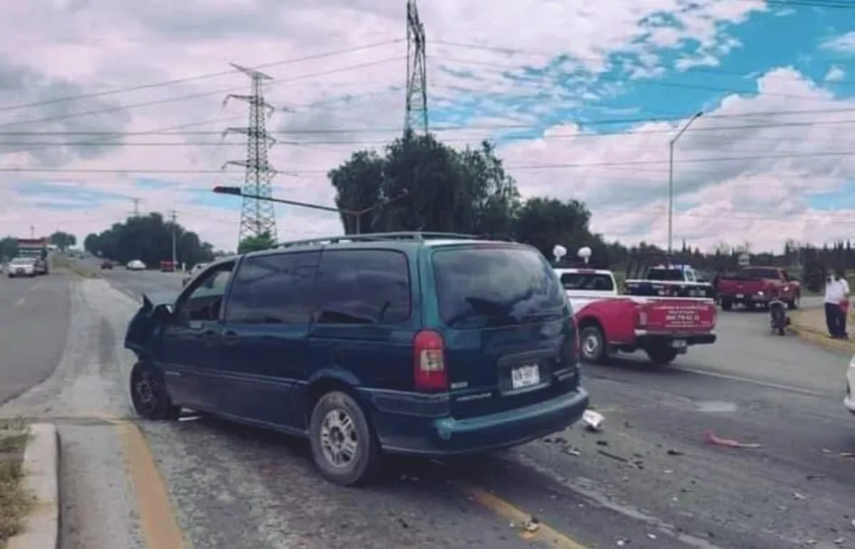 Reportan carambola en la carretera de Tula-Jorobas