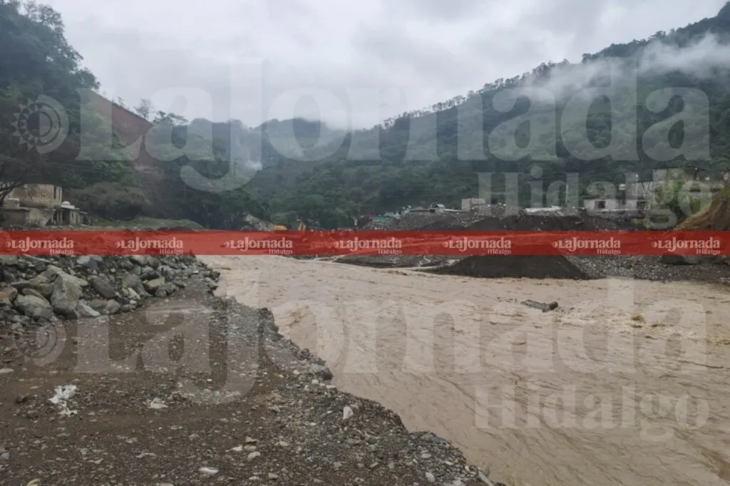 Habilitan refugios temporales en Tianguistengo ante riesgo por lluvias
