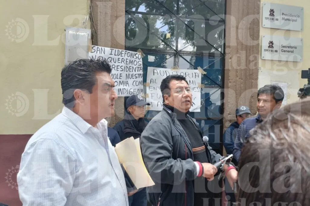 Toman la presidencia de Tepeji del Río; acusan falta de obras y exigen auditoría