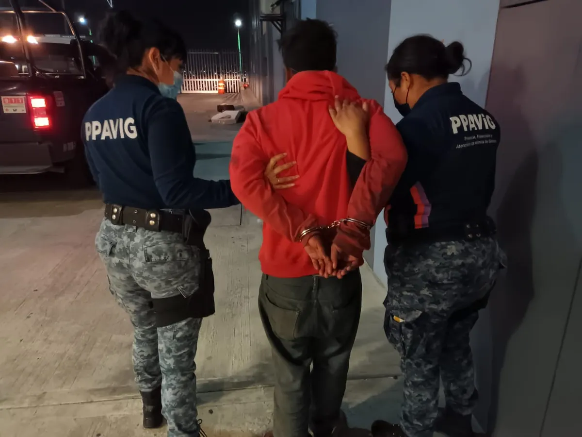 Asegura Policía Estatal a individuo por presunto acoso