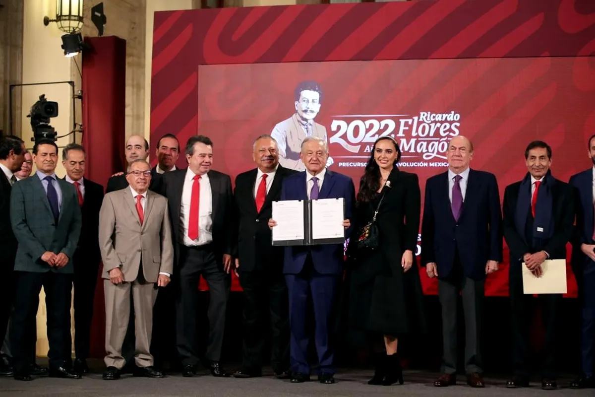 Gobierno e IP firman acuerdo para combatir inflación