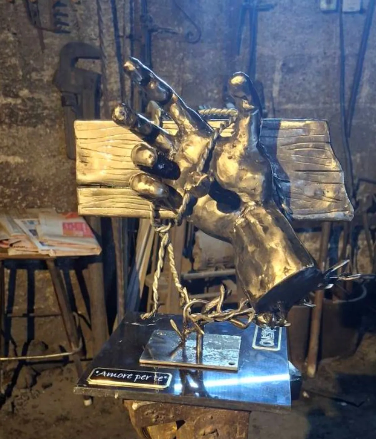 Escultura "Mi amor por ti" de Onésimo Ávila