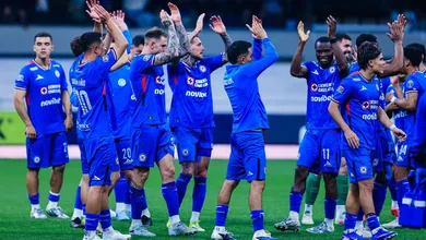 Cruz Azul celebra pase a semifinales.