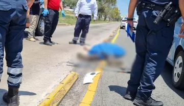 Autopista México-Pachuca: camioneta atropella a hombre