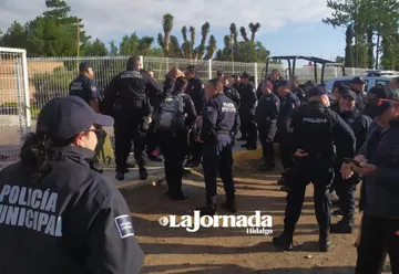 Tizayuca: policías municipales realizan manifestación en 15 de septiembre