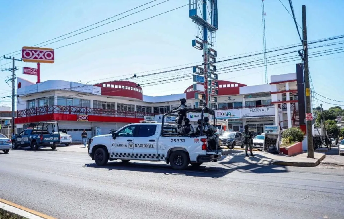 Detienen a operadores financieros de Los Chapitos en Culiacán