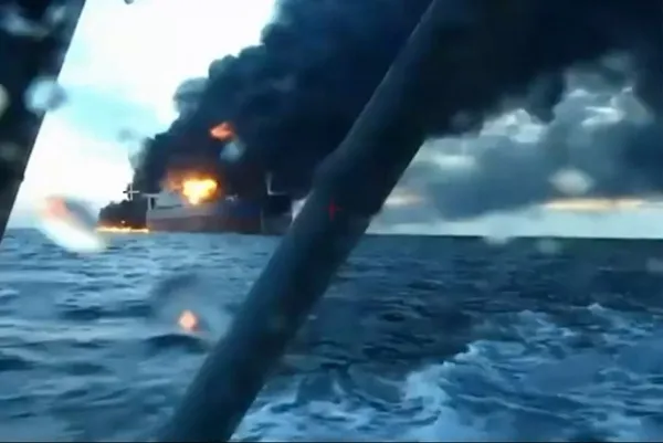 Ataque con drones paraliza terminal petrolera de Rusia