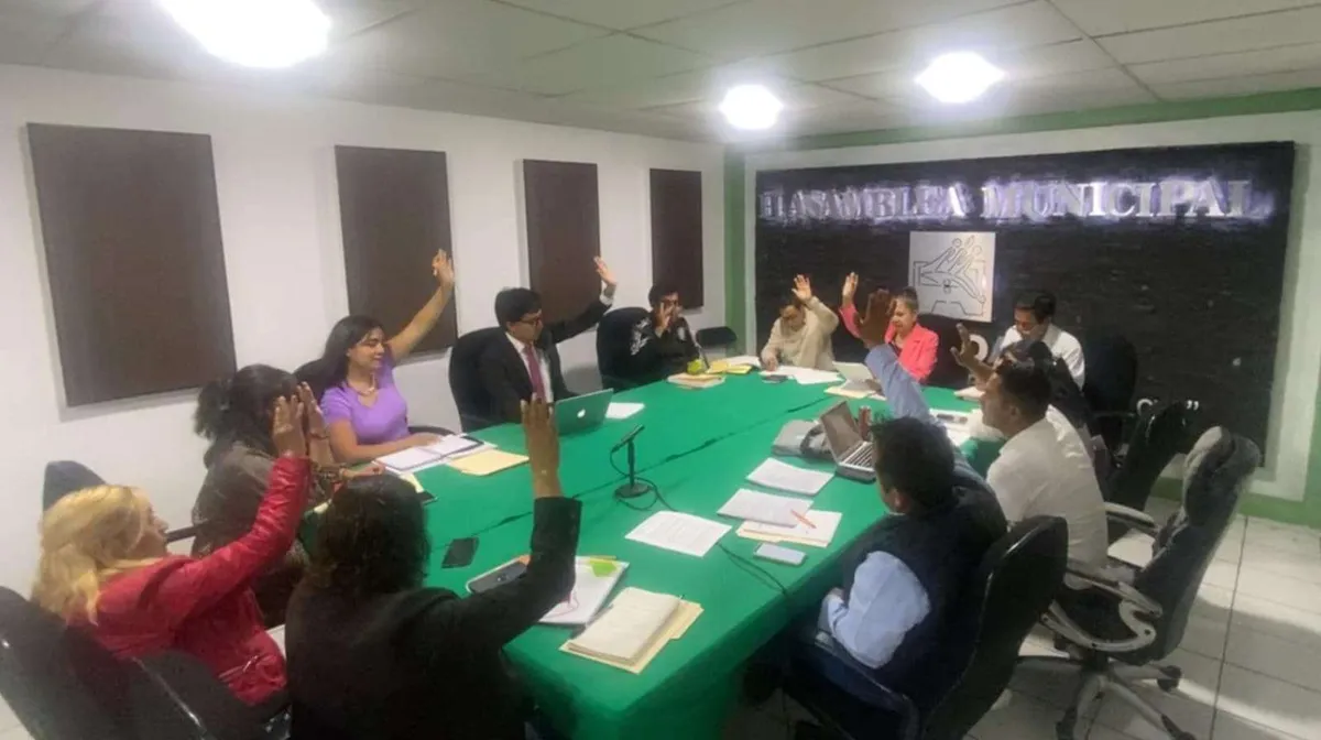 Regidores de oposición frenan elección de Contralor en Tlaxcoapan