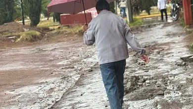Inundaciones y lodo dejan atrapados a vecinos de El Palmar