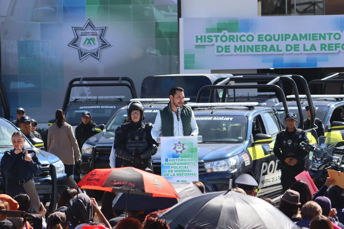 Mineral de la Reforma: entregan patrullas y equipo de seguridad