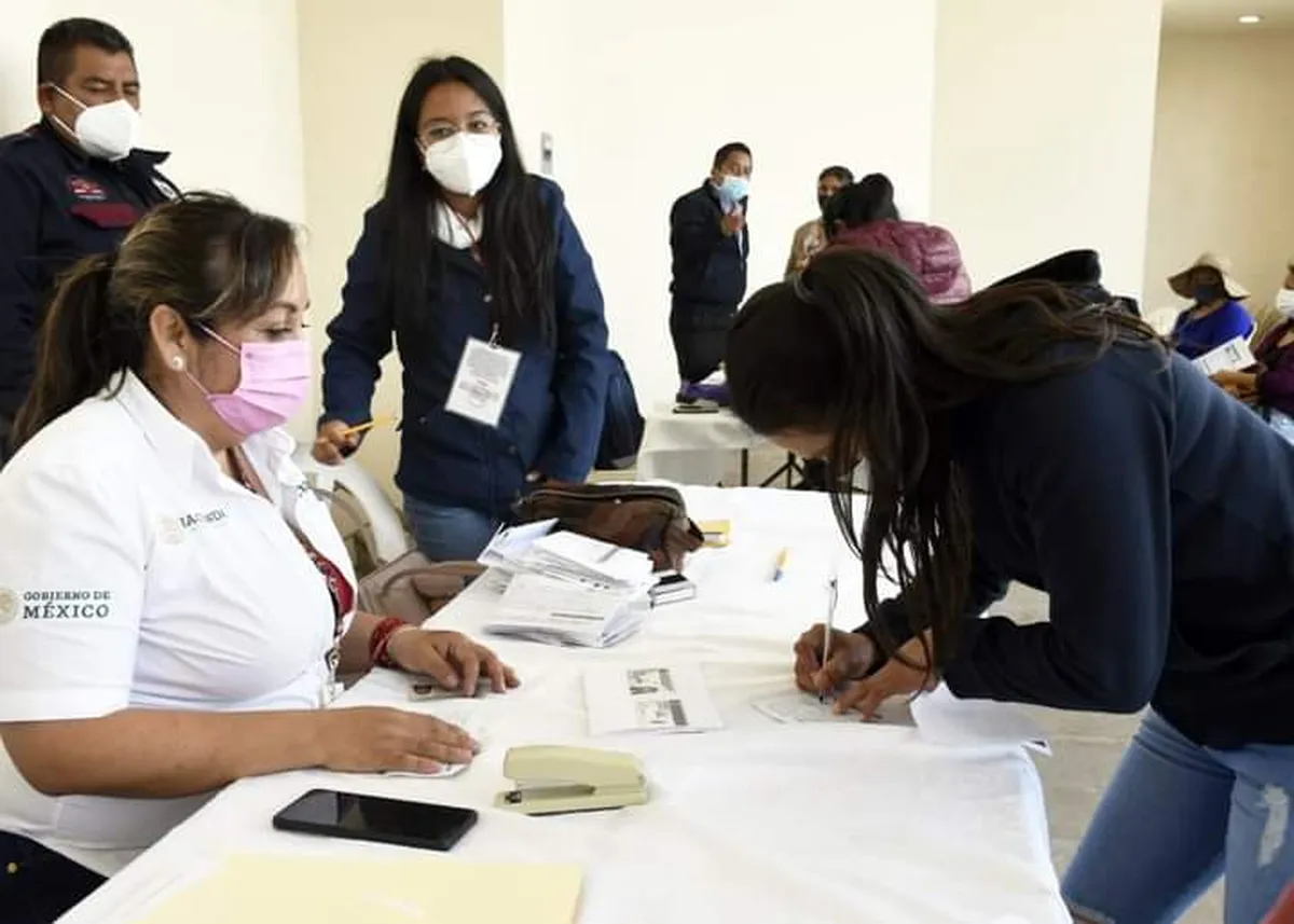 Becas Benito Juárez: inicia entrega de apoyos en Hidalgo