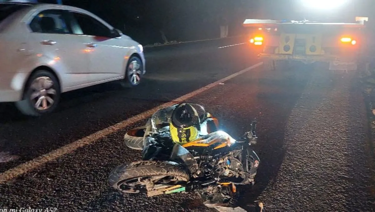 Autopista México-Pachuca: motociclista lesionado tras derraparse
