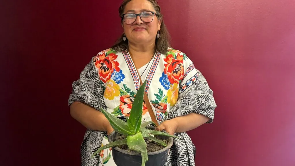 Areli encontró su propósito  en la medicina tradicional