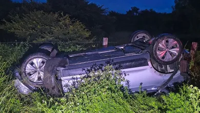 Volcadura de vehículo en el Arco Norte.