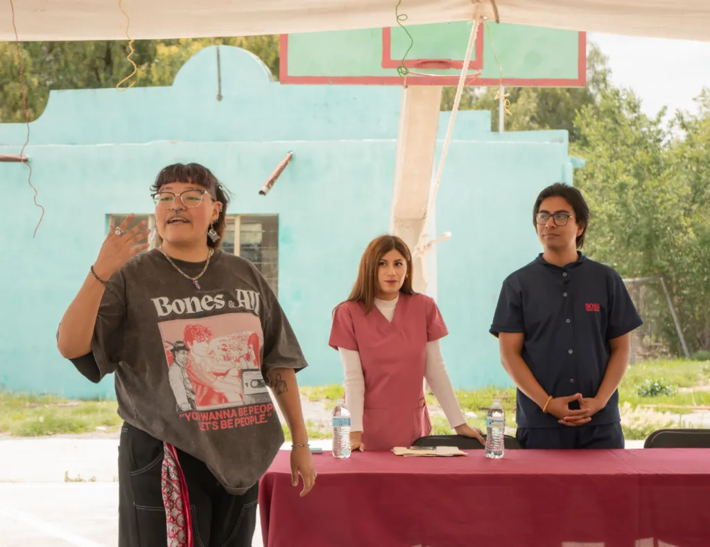 ¡De abandono a cultura! Jóvenes transforman escuela olvidada en biblioteca comunitaria