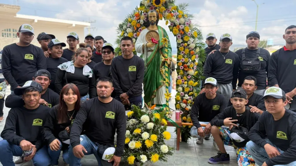 Devoción y agradecimiento reúnen a cientos de fieles de San Judas Tadeo en Carboneras