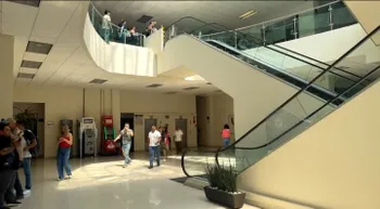 Evacuación durante simulacro en presidencia de Tulancingo