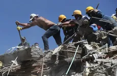 Cali, Pereira y otras ciudades enfrentan una emergencia tras el fuerte sismo. Equipos de rescate trabajan contra el tiempo para encontrar a personas atrapadas.