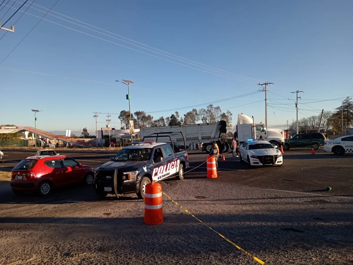 Carretera Pachuca-Huejutla: 3 personas sin vida tras choque