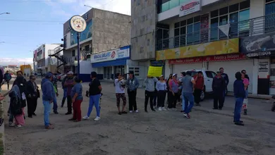 Bloqueo en La Providencia por protesta contra baches.