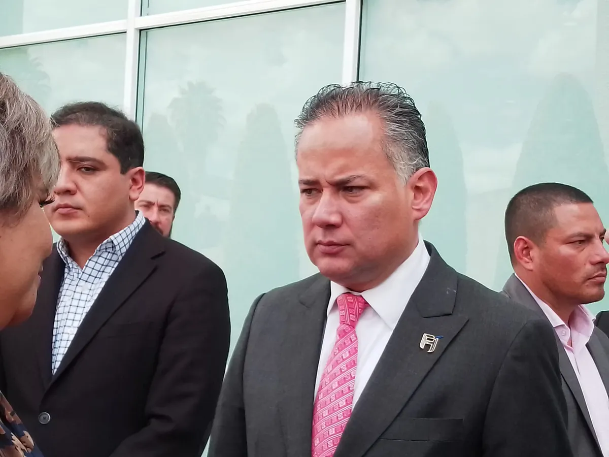 INE y PGJEH han identificado 64 restos humanos: Santiago Nieto