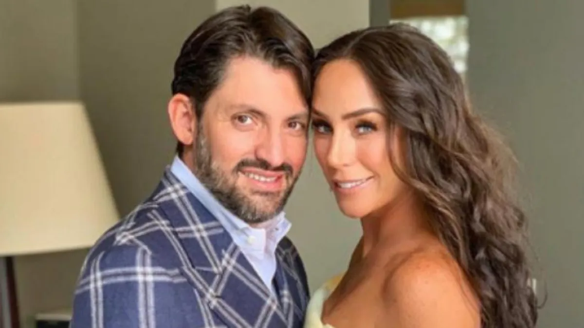 Detienen en EU a Víctor Álvarez Puga, esposo de Inés Gómez Mont, acusado en México por lavado de dinero