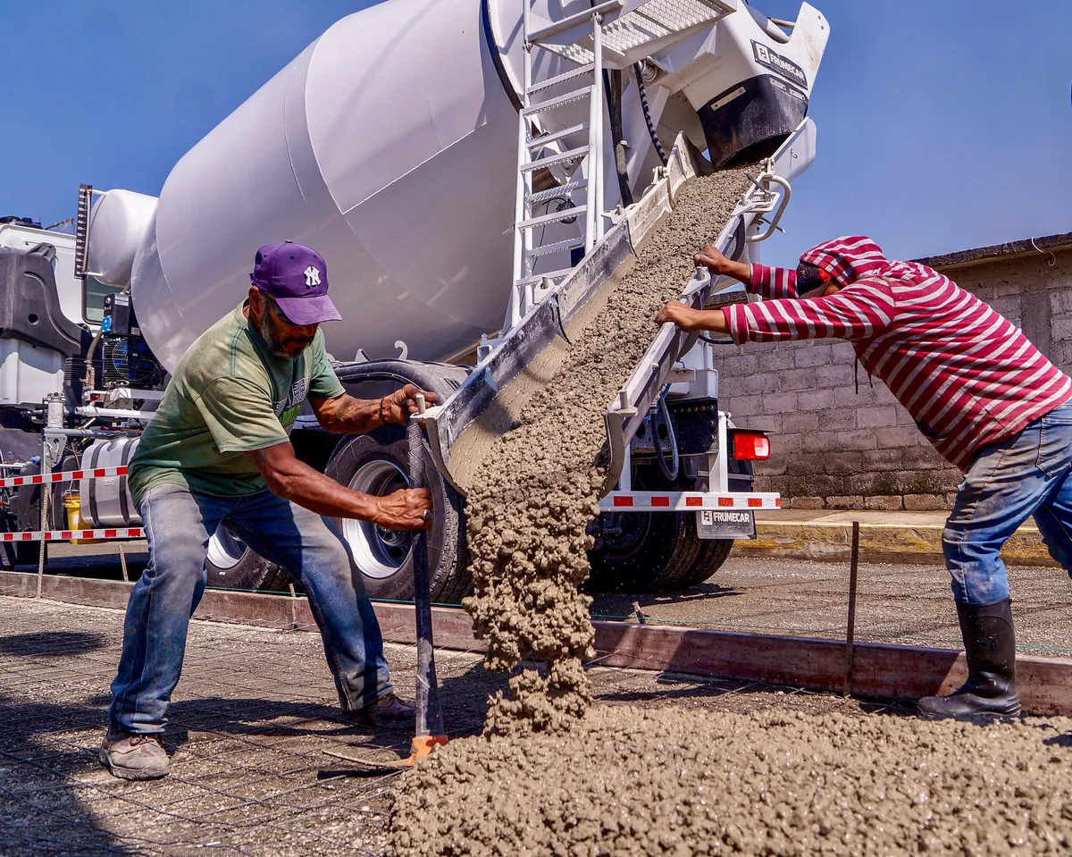 Calles cerradas y ventas bajas… así impactan los retrasos en Pachuca