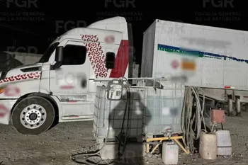 Decomisan más de 50 mil litros de hidrocarburo en Emiliano Zapata