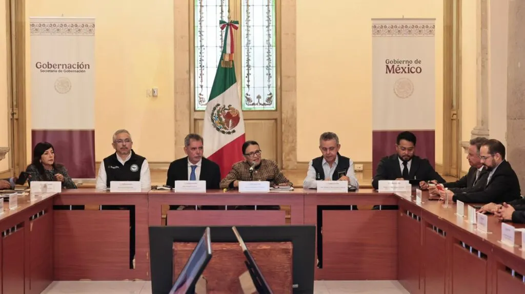 Transportistas y Gobierno pactan mesas sobre seguridad y peajes esta semana