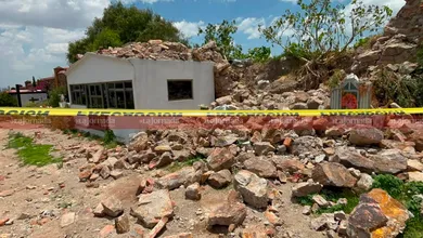 na barda colapsó, el INAH intervino y el proyecto para ampliar el panteón tendrá que cambiar. Así quedó el plan.