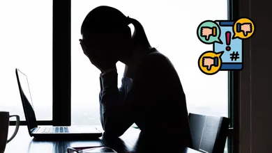 El acoso digital no distingue cargos; los maestros también son víctimas: el ciberbullying afecta su salud mental y su autoridad en el aula.