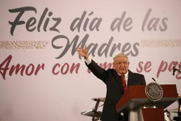 El premio a la ministra Piña “se pueden conseguir en Santo Domingo”, ironiza AMLO