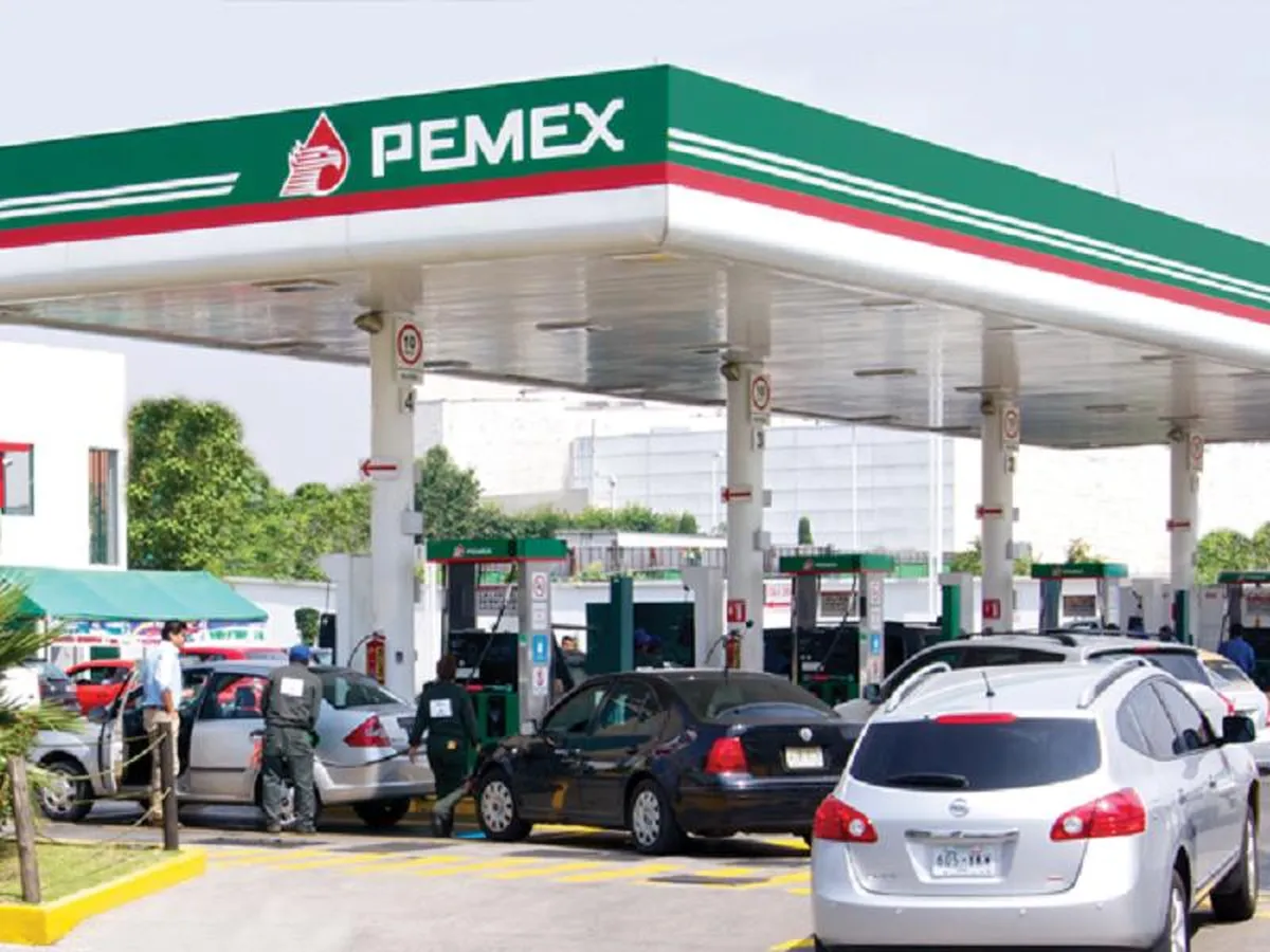 Progreso: roban gasolinera, intentan escapar y los detienen