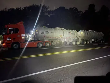 Detienen pipa con 66 mil litros de huachicol vinculada a regidor de Tula de Allende
