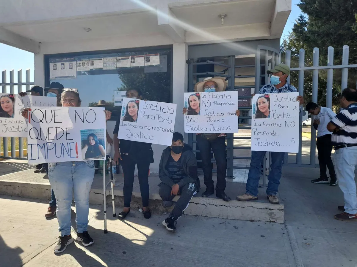 Protestan familiares de Beatriz Vargas para exigir justicia