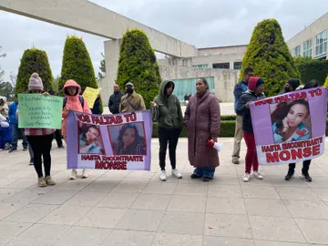 Familiares de Elena Moncerrat protestan frente a la PGJEH