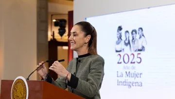 Claudia Sheinbaum anuncia que Educación tendrá un presupuesto de 1.1 billones en 2026, con más becas y ampliación de cobertura escolar.