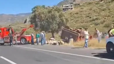 Volcadura de camión provoca caos vial en la Pachuca–Actopan