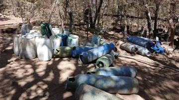 Desmantelan laboratorio clandestino de drogas en Acaxochitlán