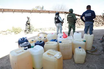 Detienen a huachicolero y narcomenudista en Cuautepec