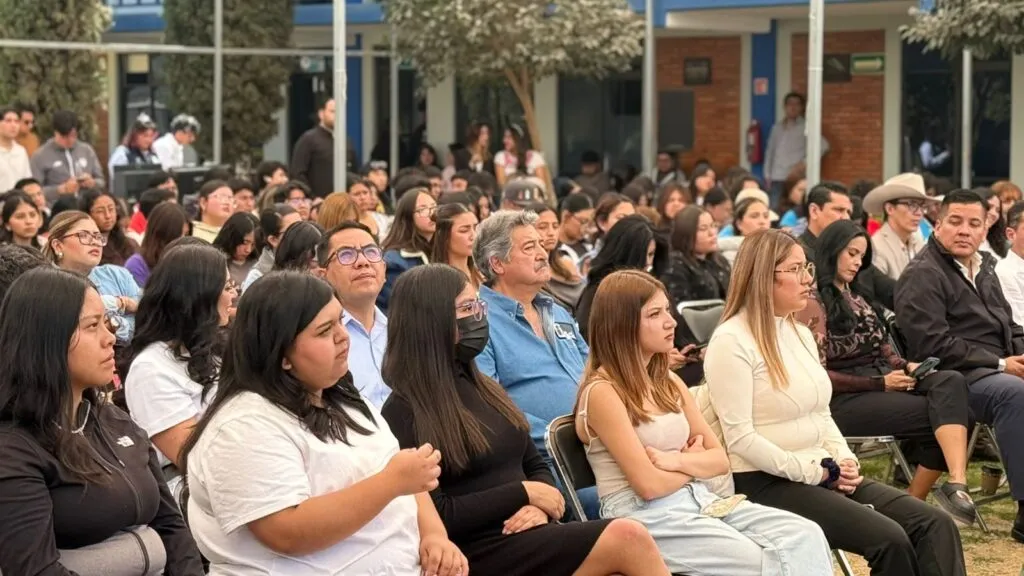 “México no lo va a cambiar una elección”: Máynez presenta si libro México Nuevo