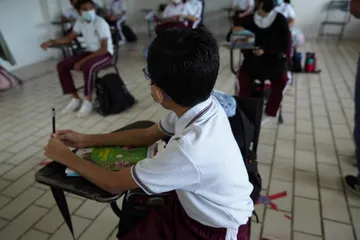 Huejutla: detienen a alumno con narcóticos en primaria