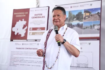 Menchaca pide a alcaldes hacer cumplir reglamentos y mejorar imagen de Hidalgo para el Mundial 2026